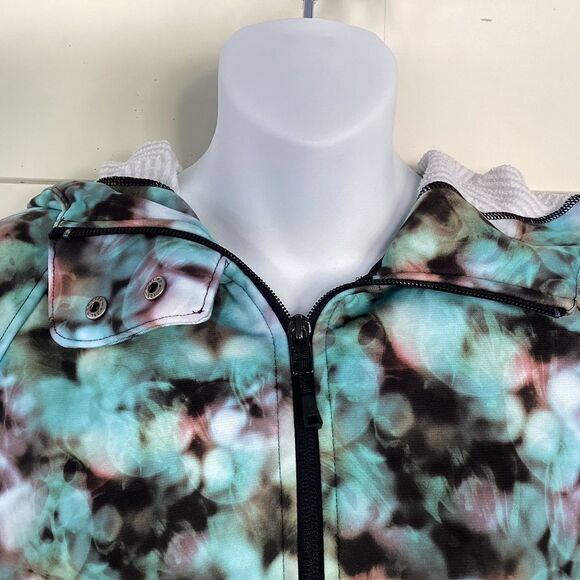 Under Armour medium hoodie cold gear infrared.  0361 - Picture 5 of 11